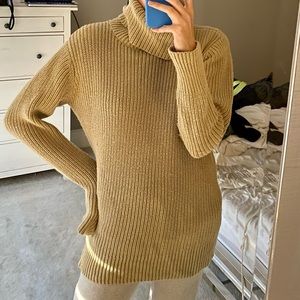 Turtle neck sweater